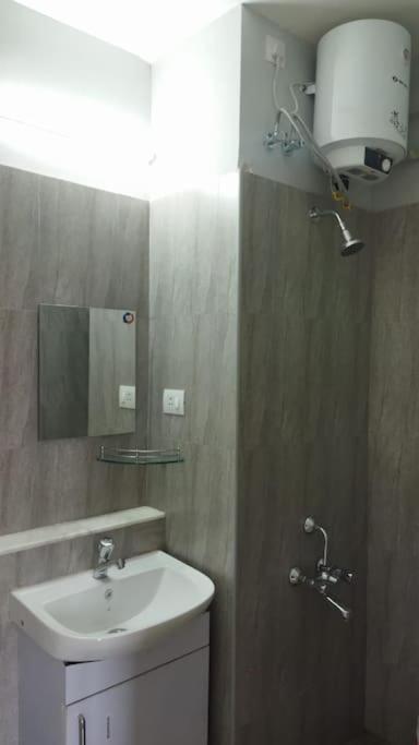 Tata Rio De Goa ,Goodstay 2 Bhk Apartment With Pool ,6Km From Airport ,201 Vāsco Da Gāma Exteriör bild
